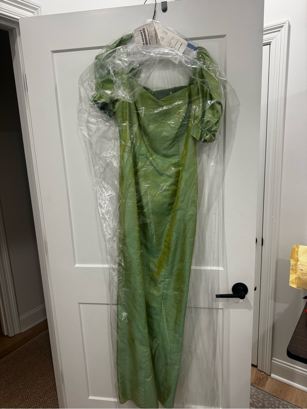 Custom Green Puff-Sleeve Evening Dress